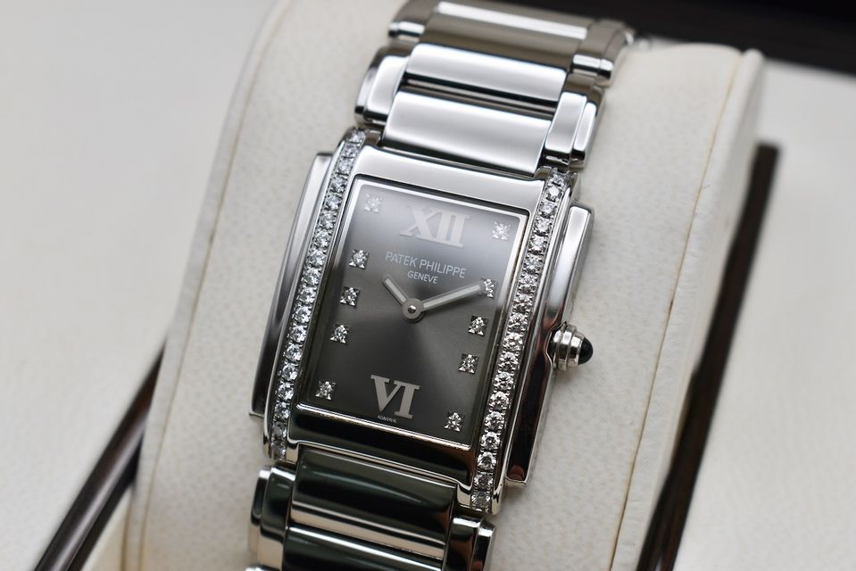 Patek Philippe Twenty-4 4910/10A-010 Image 2